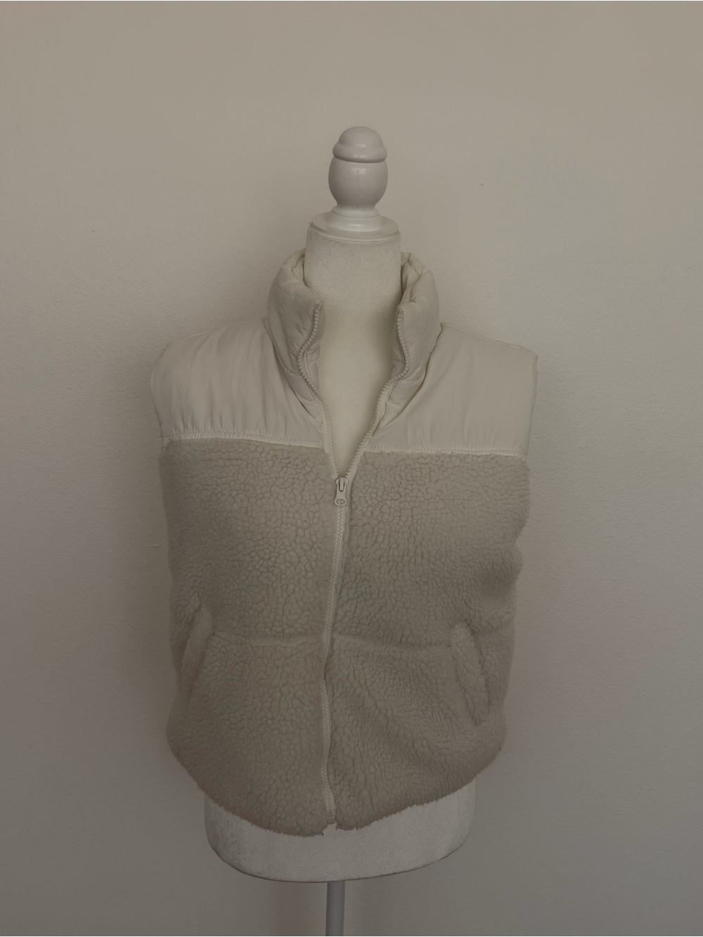 Angel Kiss Cream Sherpa Fleece Puffer Vest Mixed Media Off White Medium